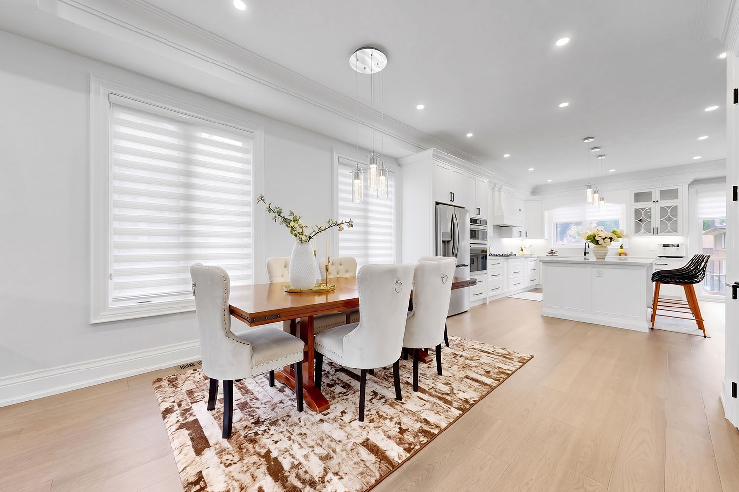 1560 W Slaughter Ln — photo 4