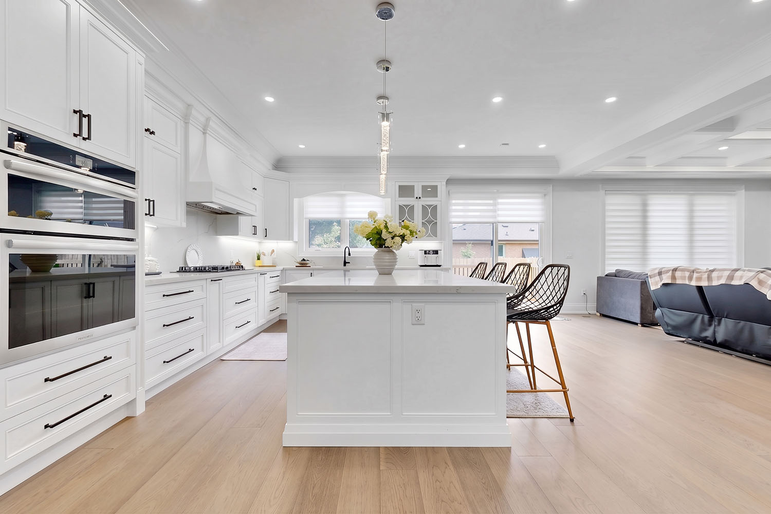 1560 W Slaughter Ln — photo 6