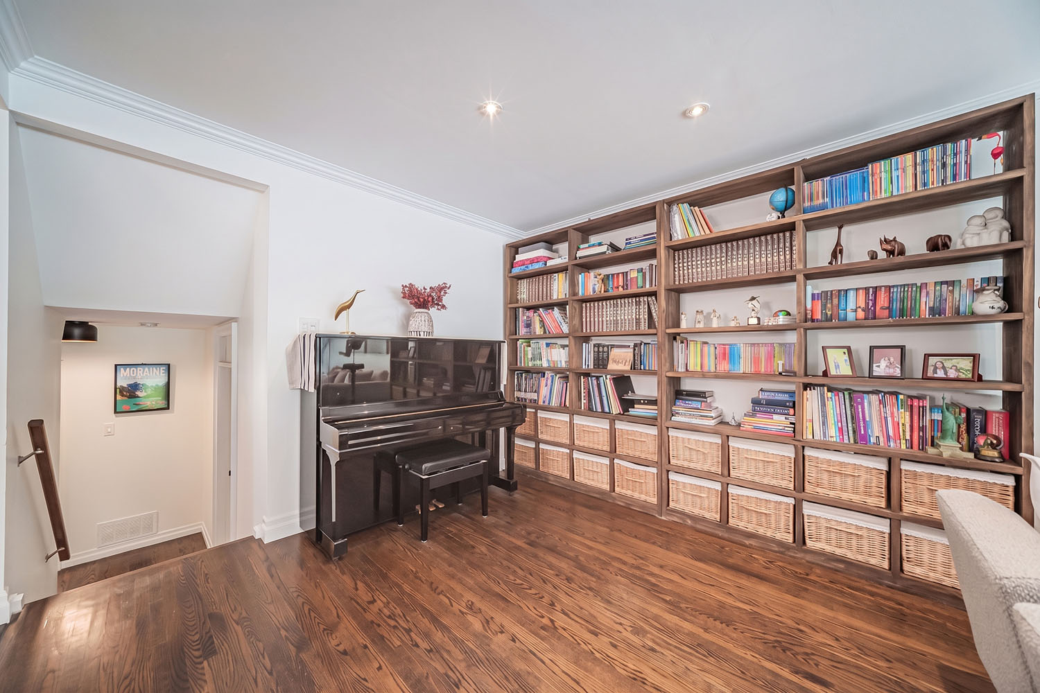 2105 Pinehurst Ave — photo 2
